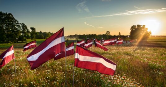 Informācija par darba laiku svētku brīvdienās